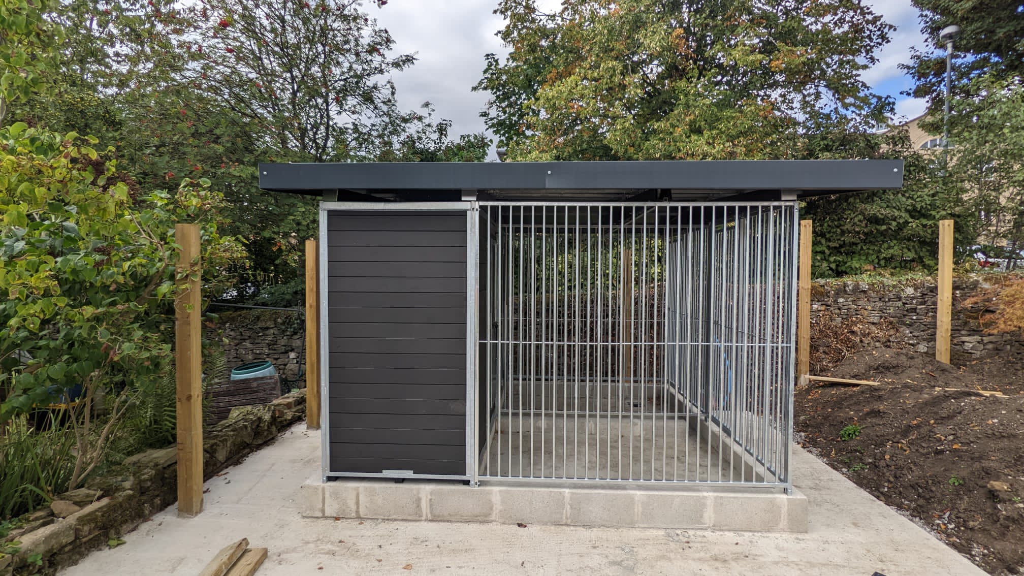 10x10ft WPC single side view
