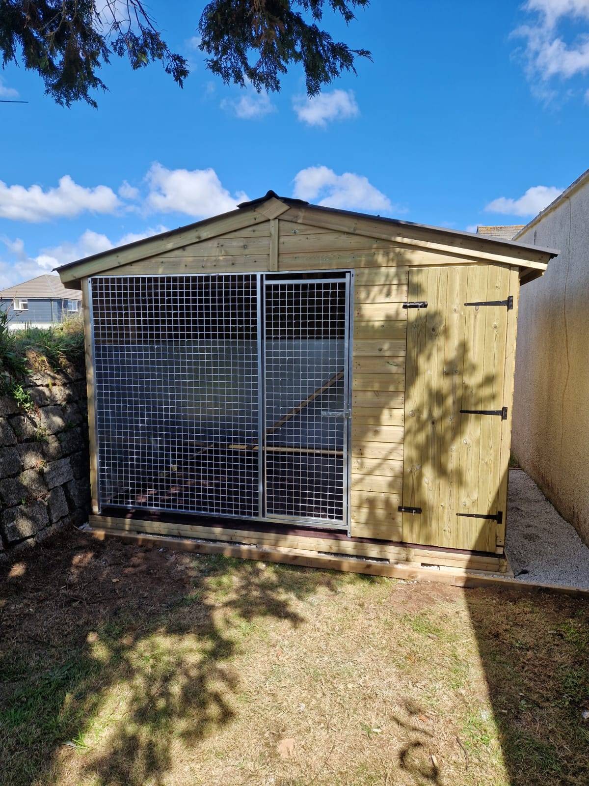 10 x 8 ft cattery